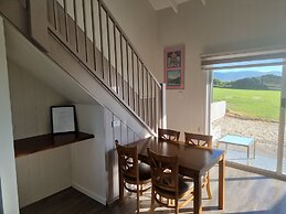 Diamond Island Resort & Penguin viewing