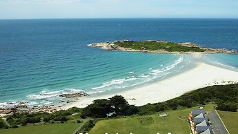 Diamond Island Resort & Penguin viewing