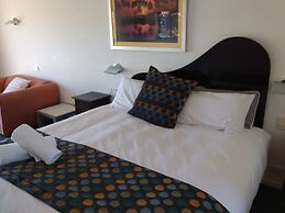 Diamond Island Resort & Penguin viewing