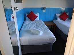 Diamond Island Resort & Penguin viewing