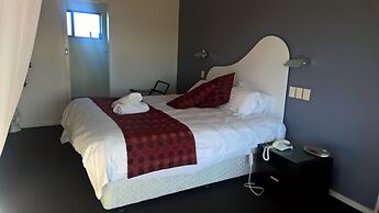 Diamond Island Resort & Penguin viewing