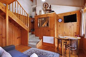 The Lodge on Elizabeth