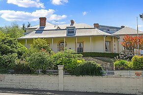 The Lodge on Elizabeth