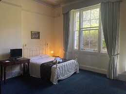 The Lodge on Elizabeth