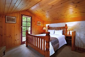 The Lodge on Elizabeth