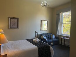 The Lodge on Elizabeth