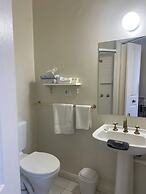 The Lodge on Elizabeth