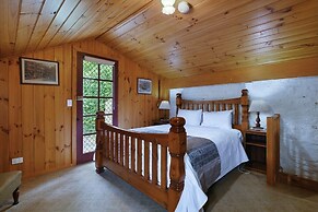 The Lodge on Elizabeth