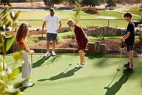 Country Club Tasmania