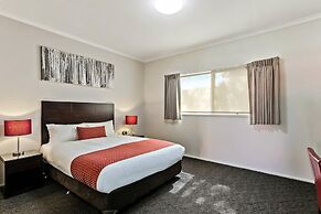 Quality Inn Colonial