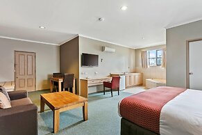 Quality Inn Colonial