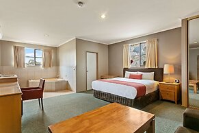 Quality Inn Colonial