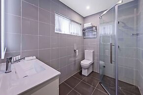 Quality Hotel Melbourne Airport