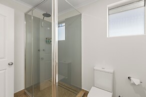 Moonlight Bay Suites