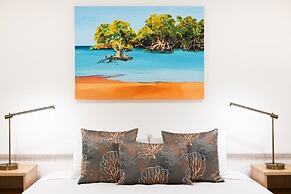 Moonlight Bay Suites