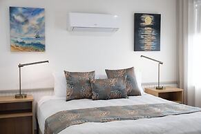 Moonlight Bay Suites