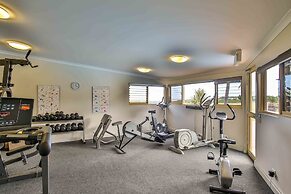 Moonlight Bay Suites