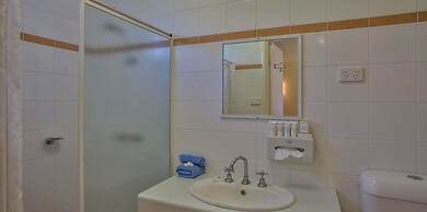 Kimberley Hotel Halls Creek