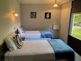 West Coaster Motel