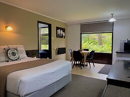 West Coaster Motel