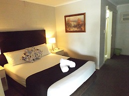 Puffers Inn Logan Motel