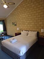 Karri Forest Motel