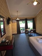 Karri Forest Motel