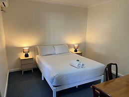 Karri Forest Motel