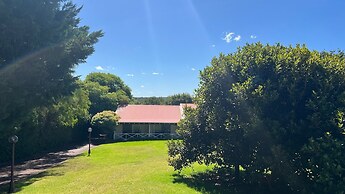 Karri Forest Motel
