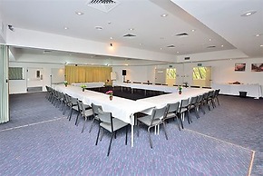 Manukau Hotel & Conference Centre