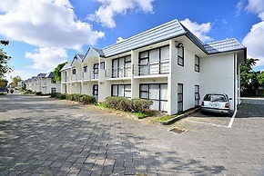 Manukau Hotel & Conference Centre