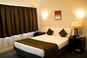 Alpers Lodge & Conference Centre