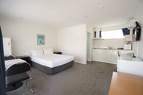 Alpers Lodge & Conference Centre