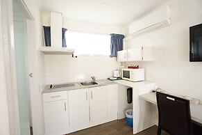 Alpers Lodge & Conference Centre