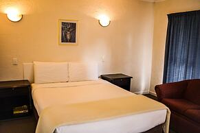 Alpers Lodge & Conference Centre