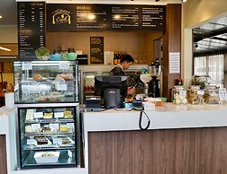 Alpers Lodge & Conference Centre