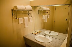 Alpers Lodge & Conference Centre