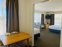 Alpers Lodge & Conference Centre