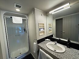 Parklane Motor Lodge