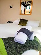 Parklane Motor Lodge