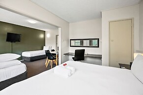 Heartland Ambassador Hotel Hamilton