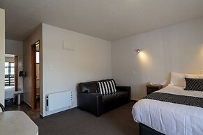 ASURE Highpark Motor Inn