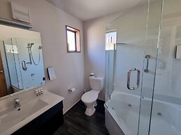 ASURE Highpark Motor Inn