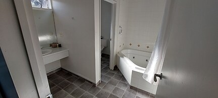 Fitzherbert Court Motel