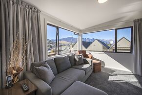 Lomond Lodge Motel & Apartments