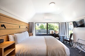 Lomond Lodge Motel & Apartments