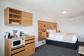 Lomond Lodge Motel & Apartments