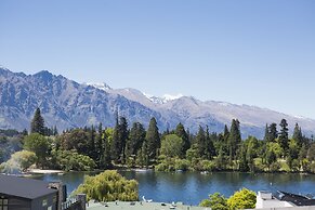 Lomond Lodge Motel & Apartments