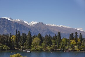 Lomond Lodge Motel & Apartments