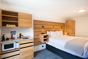 Lomond Lodge Motel & Apartments